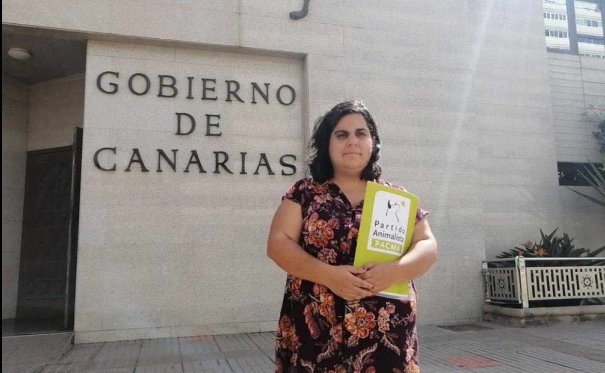 Iris Sánchez, coordinadora de PACMA Canarias. 