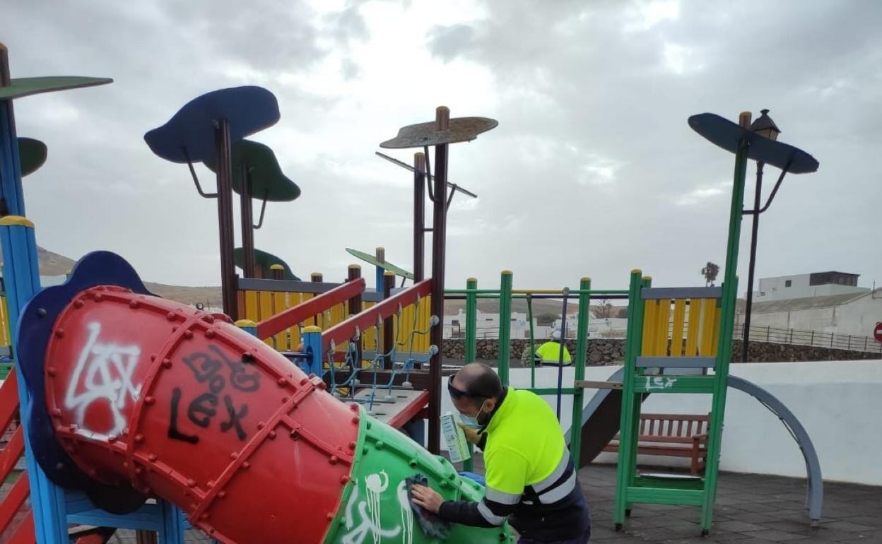 Limpieza en un parque. 