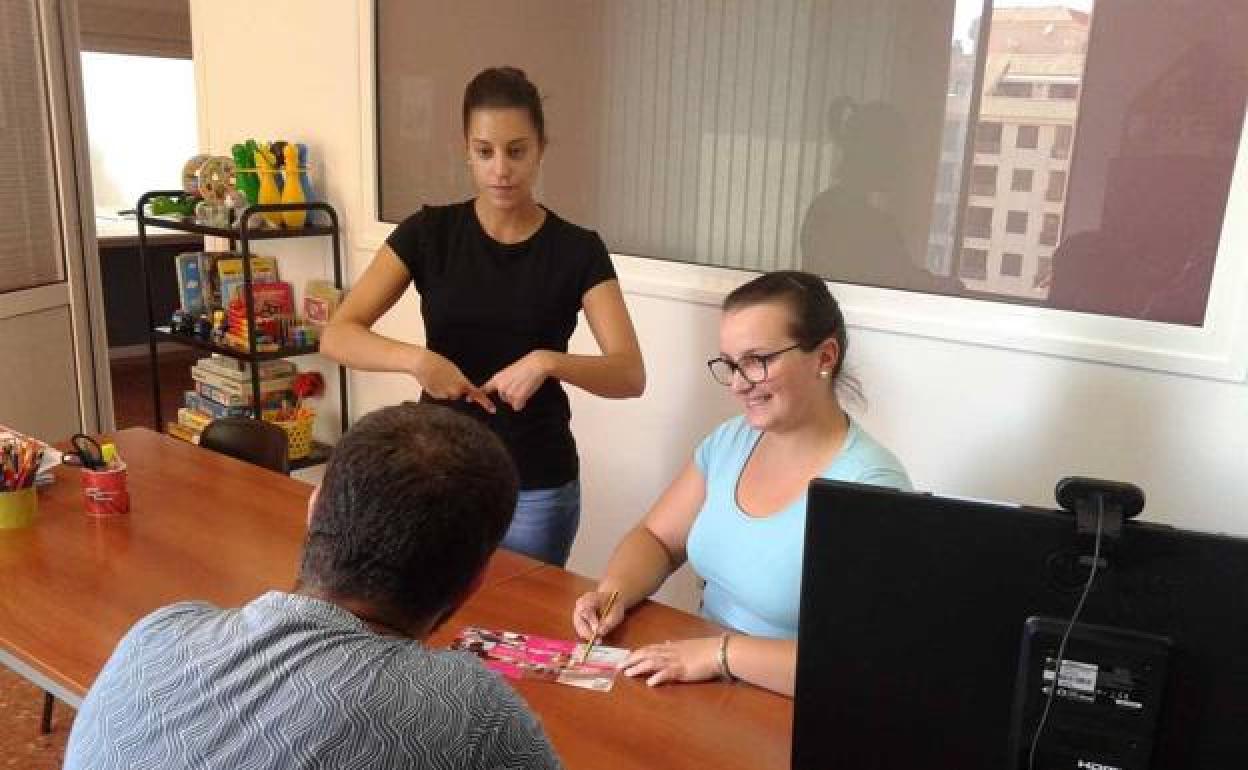 En Canarias hay un problema de intérpretes de lengua de signos