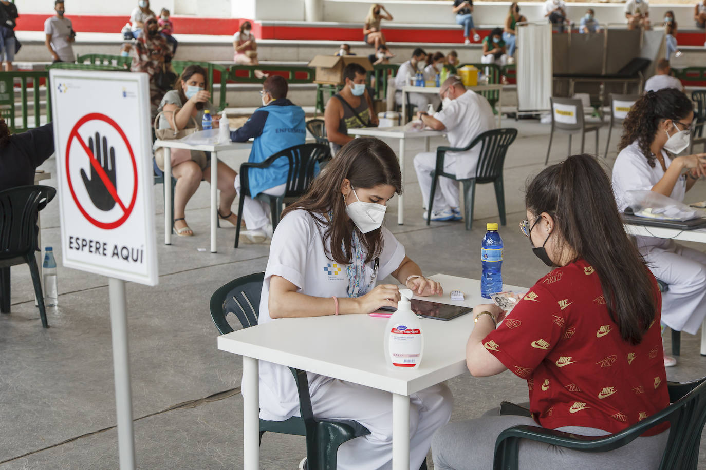 Sanidad pone en marcha un nuevo punto de vacunación masiva en el terrero de Pedro Hidalgo