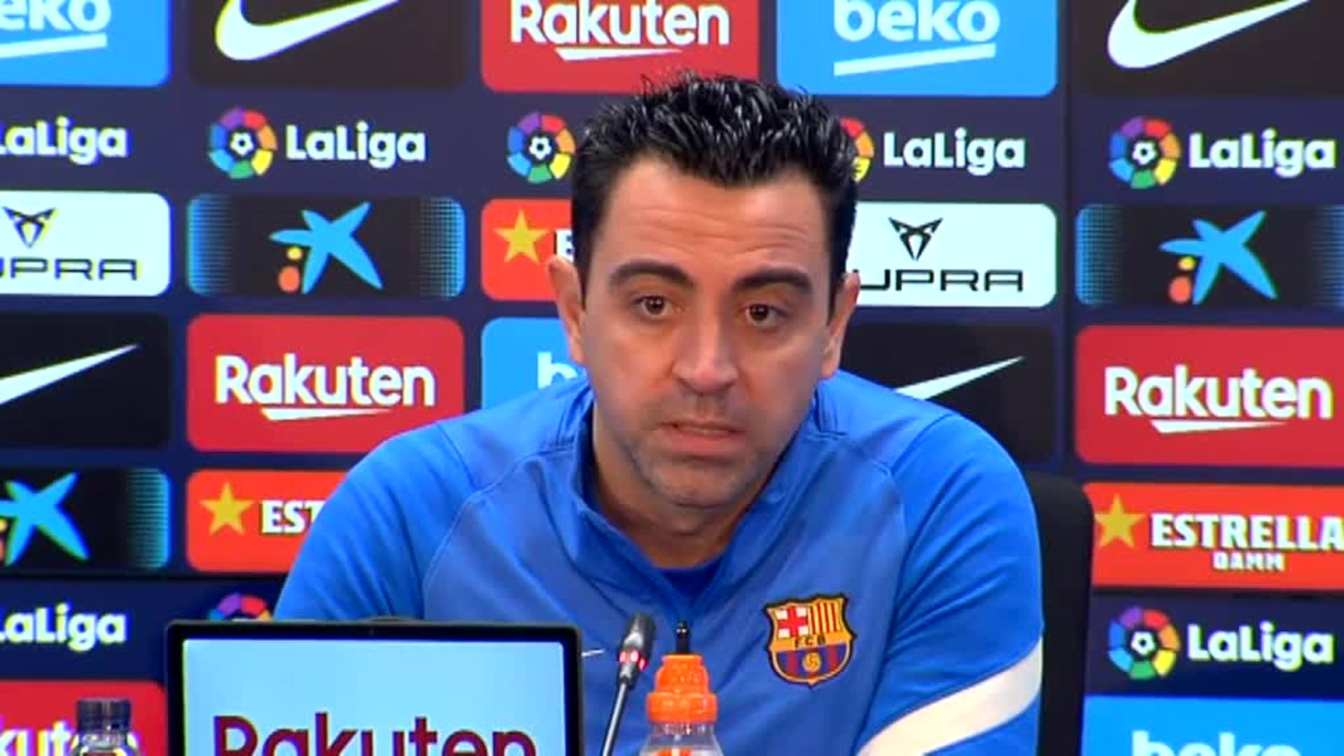 Xavi deja clara la situación actual de Dembélé: "Es uno más del equipo"