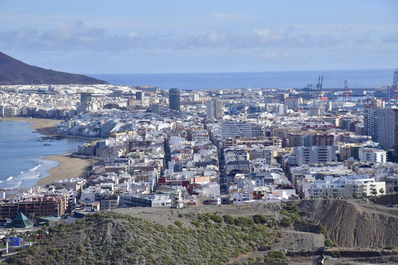 Fotos: Día primaveral para comenzar la semana en Canarias