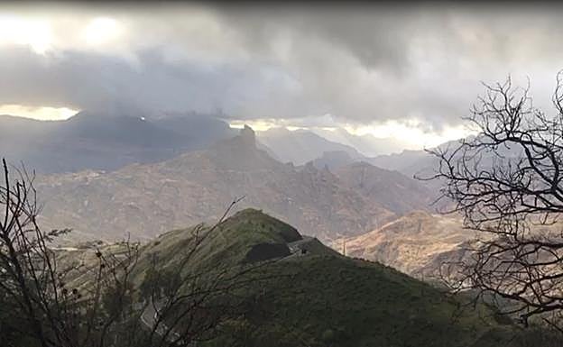 Imagen de las nubes entrando en el archipiélago. 