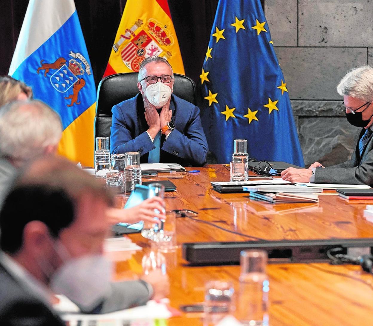 El presidente canario, Ángel Víctor Torres, durante un Consejo de Gobierno. 