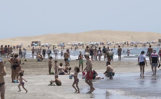 Maspalomas, sin servicio de hamacas ni sombrillas. 