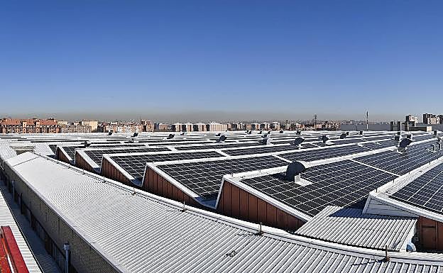 Stellantis inaugura en Villaverde una planta fotovoltaica capaz de dar luz a 2.900 hogares