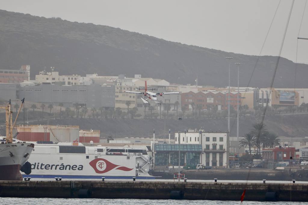 Fotos: Imágenes de la llegada del hidroavión en Las Palmas de Gran Canaria