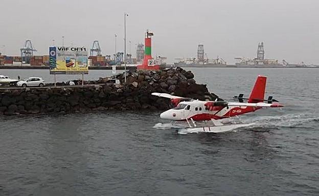 Imagen del hidroavión este jueves en Las Palmas de Gran Canaria. 
