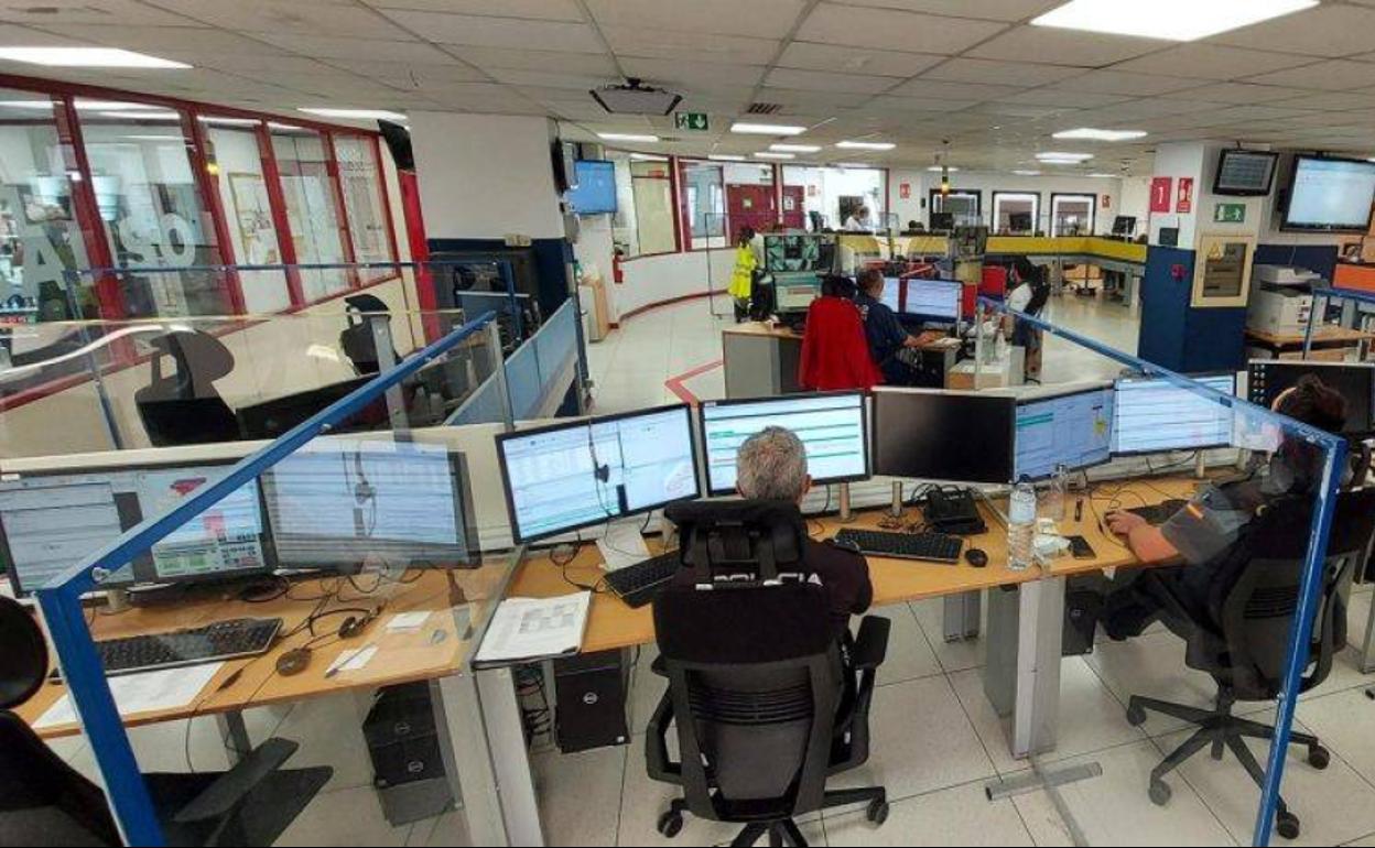 Sala operativa del 1-1-2 en Canarias. 