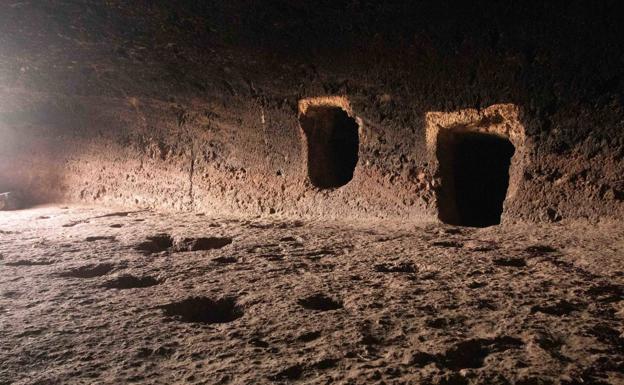 Interior de la impresionante Cueva del Guayre, con sus dos habitaciones anexas. Imagen extraída de un artículo de Lainakai. 