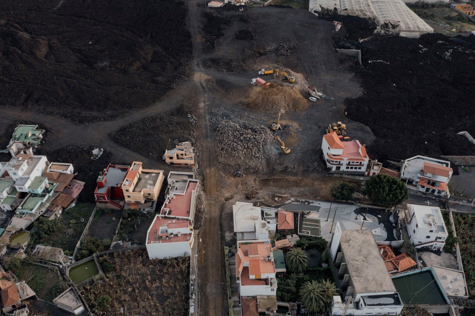 Fotos: Se intensifican los trabajos de reconstrucción de la zona del volcán