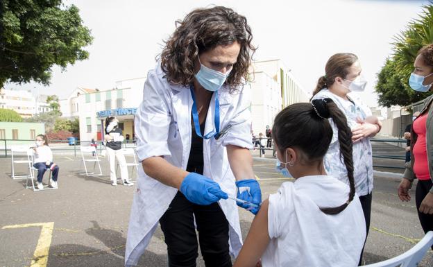 Más del 50% de los niños de 5 a 11 años en Canarias, ya vacunados