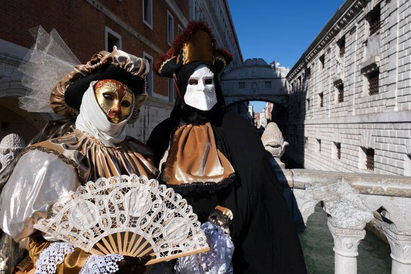Fotos: Venecia presume de carnaval en pandemia