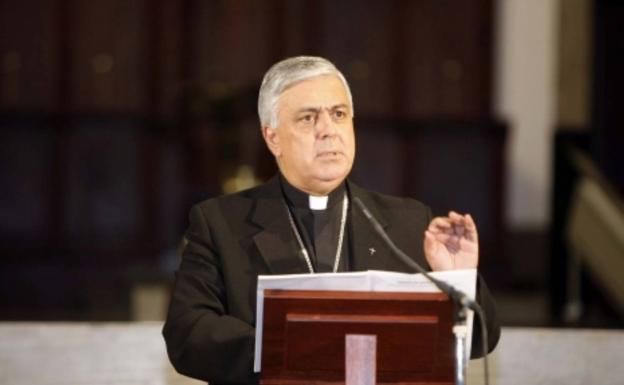 El obispo de Tenerife comparece ante la Fiscalía por comparar homosexualidad con alcoholemia