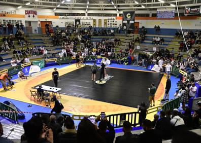 Imagen secundaria 1 - El Combat Grappling golpea fuerte en Las Palmas de Gran Canaria