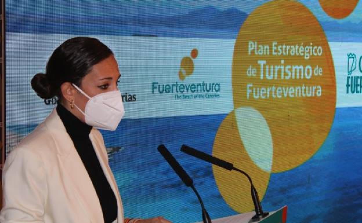 Jessica de León, consejera de Turismo, en la presentación ayer del plan. 