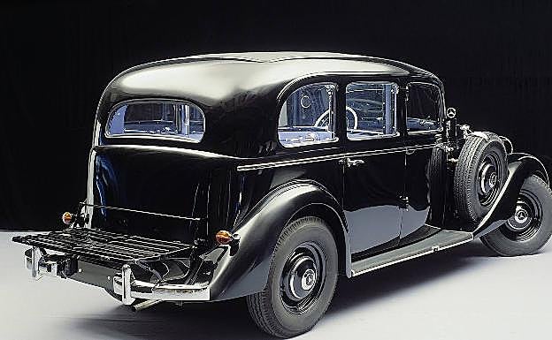 El chasis largo permitía hasta siete plazas, otro atractivo para los taxistas