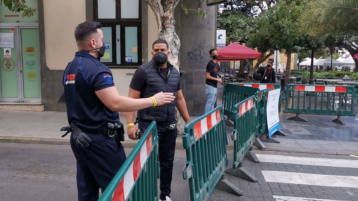 Fotos: JLo, en el Gabinete Literario