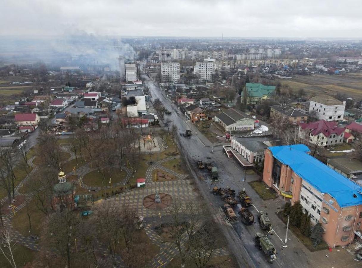 Un convoy ruso destruido en la ciudad de Borodyanka, en las cercanías de Kiev. 