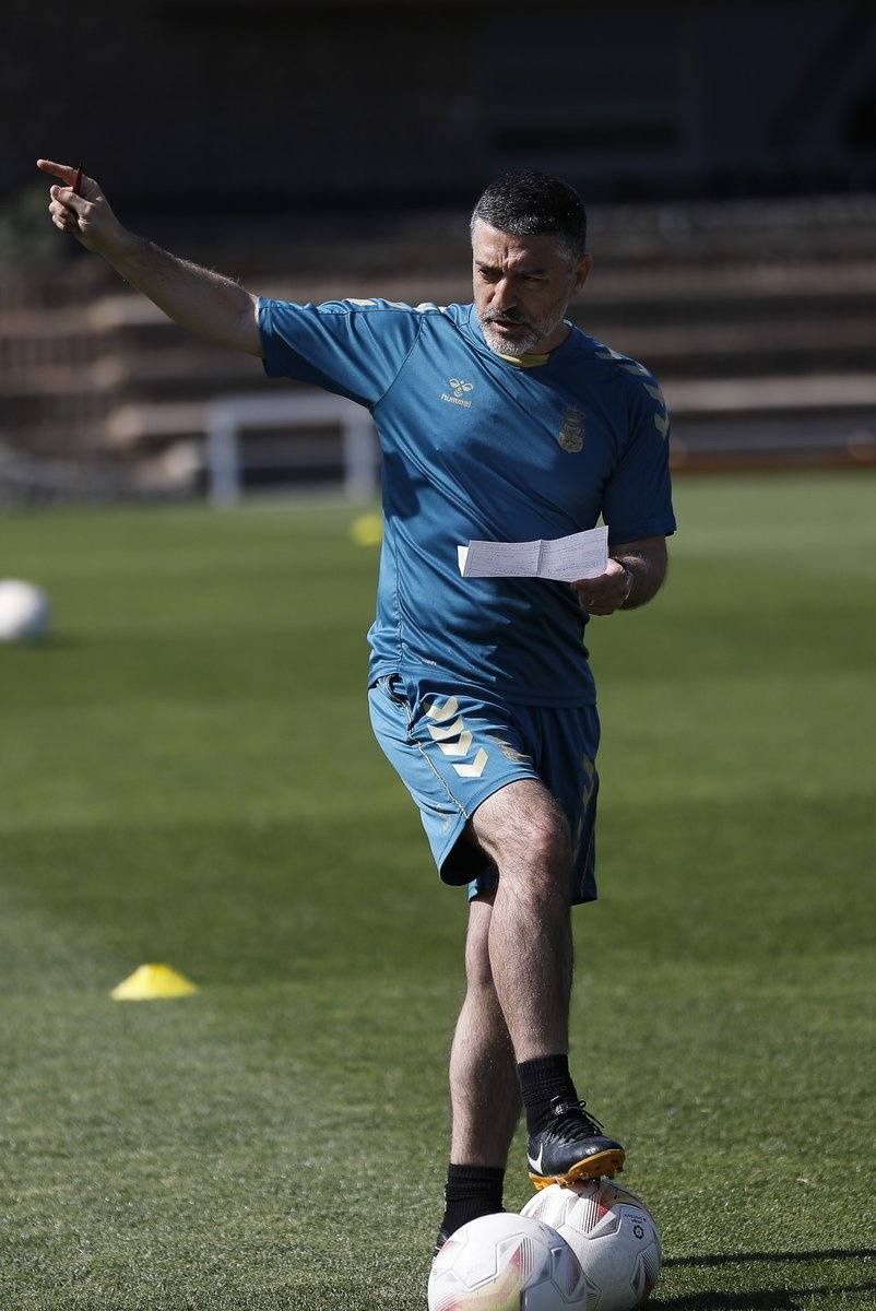 Imagen secundaria 2 - Pimienta: «En los 13 partidos que quedan vamos a dar un paso adelante»