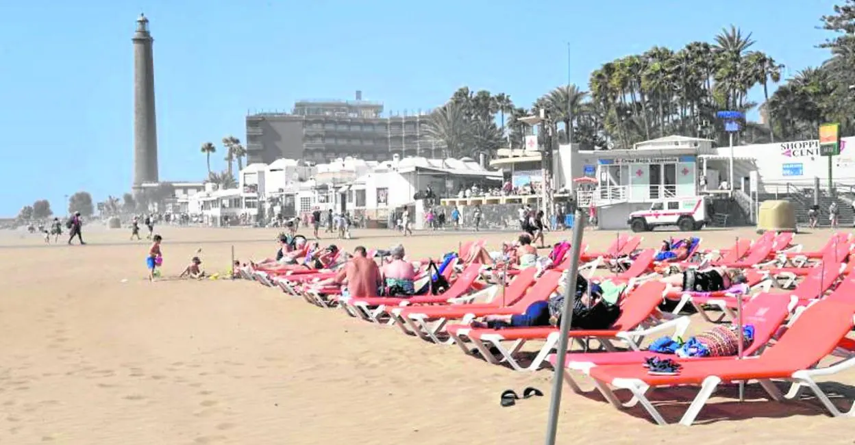 Imagen de la playa de Maspalomas, uno de los principales atractivos turísticos de Gran Canaria. 