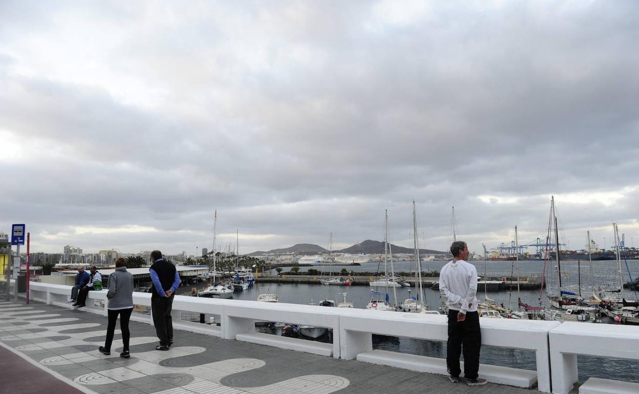 Foto de archivo de un día nuboso en la capital grancanaria. 