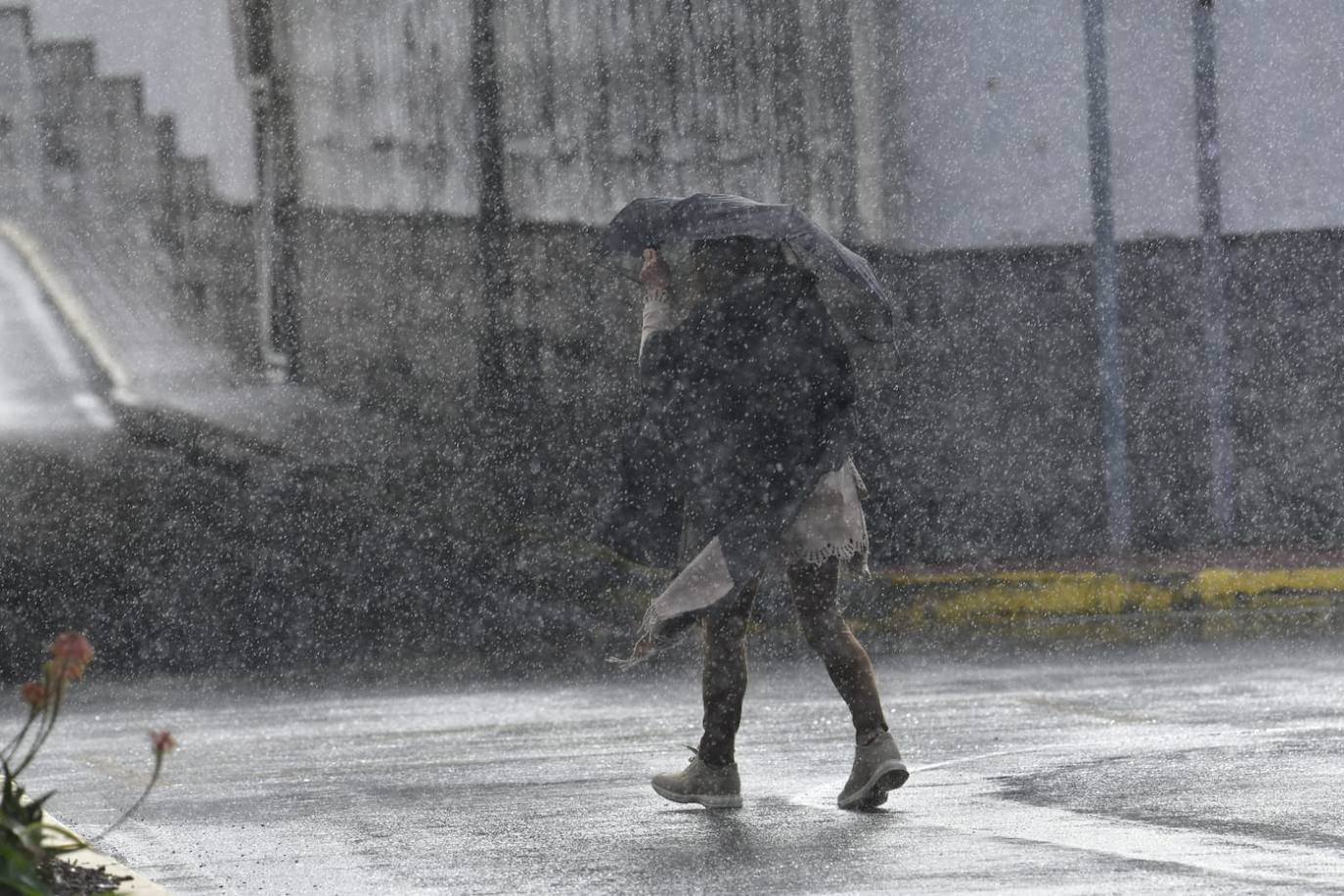 Fotos: Fuerte oleaje en Canarias por la borrasca Celia