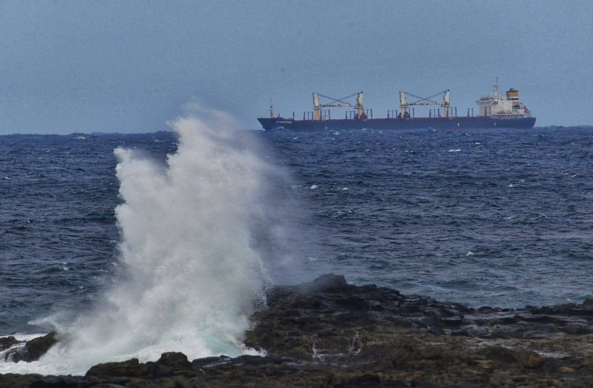 Fotos: Fuerte oleaje en Canarias por la borrasca Celia