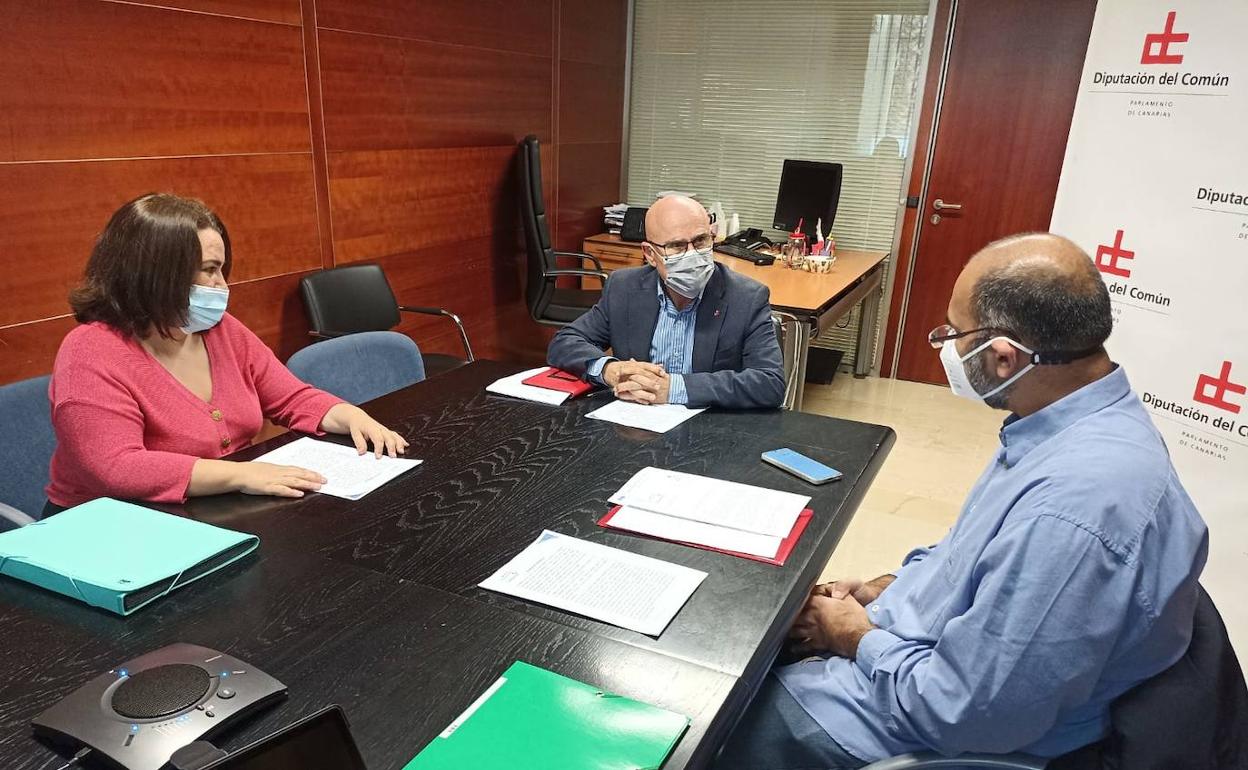 Los médicos de Canarias denuncian el abuso de contratación temporal en la Sanidad Pública