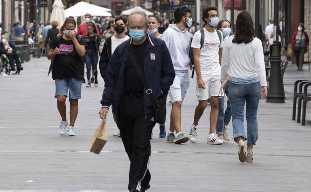 Canarias suma siete muertes y 5.827 casos nuevos de covid