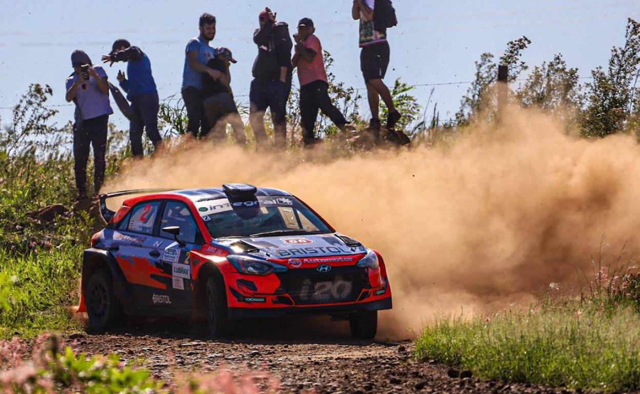 Rogelio Peñate, en acción en Paraguay. 