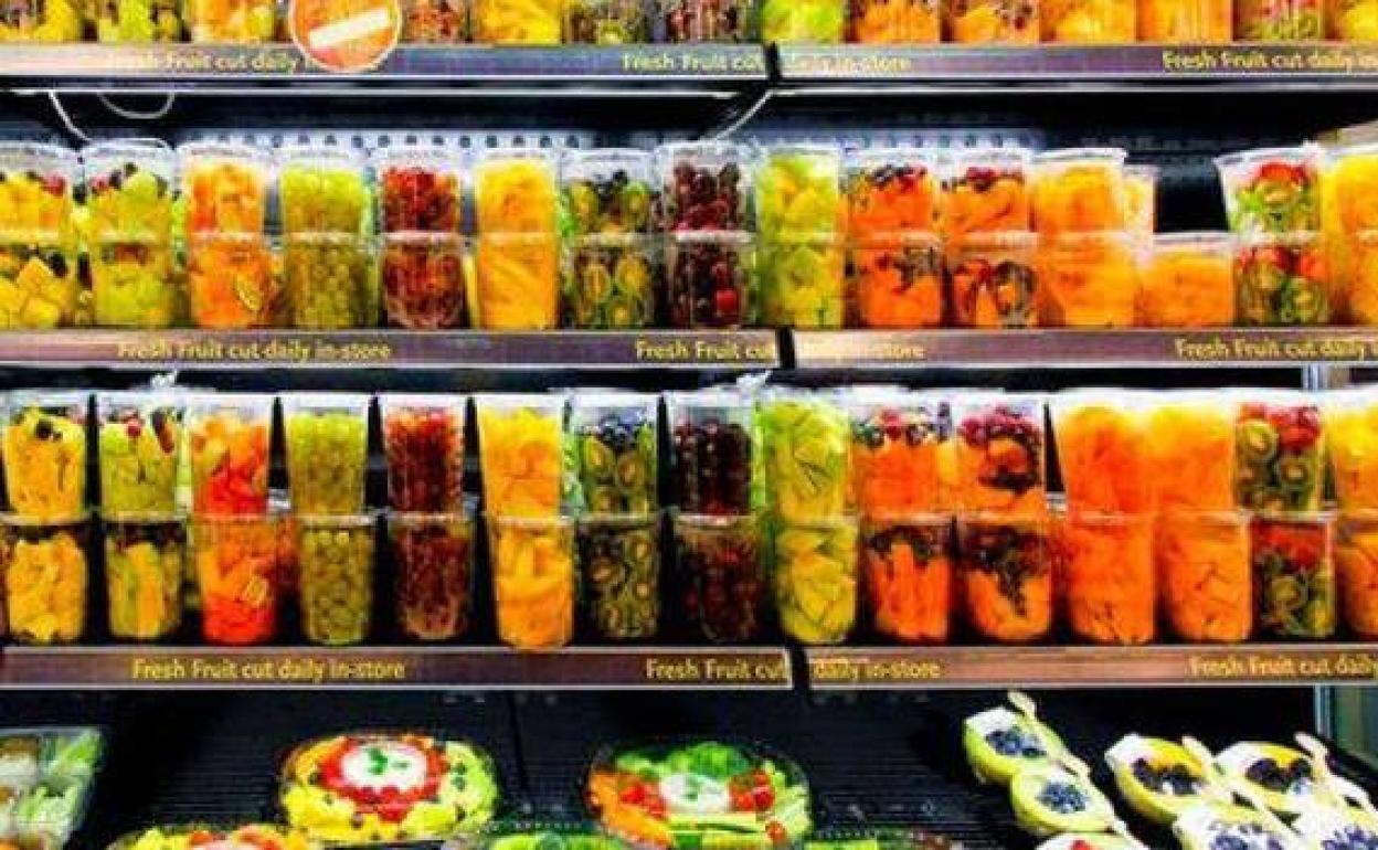 Alerta alimentaria: Piden no consumir estas frutas envasadas por riesgo de bacteria