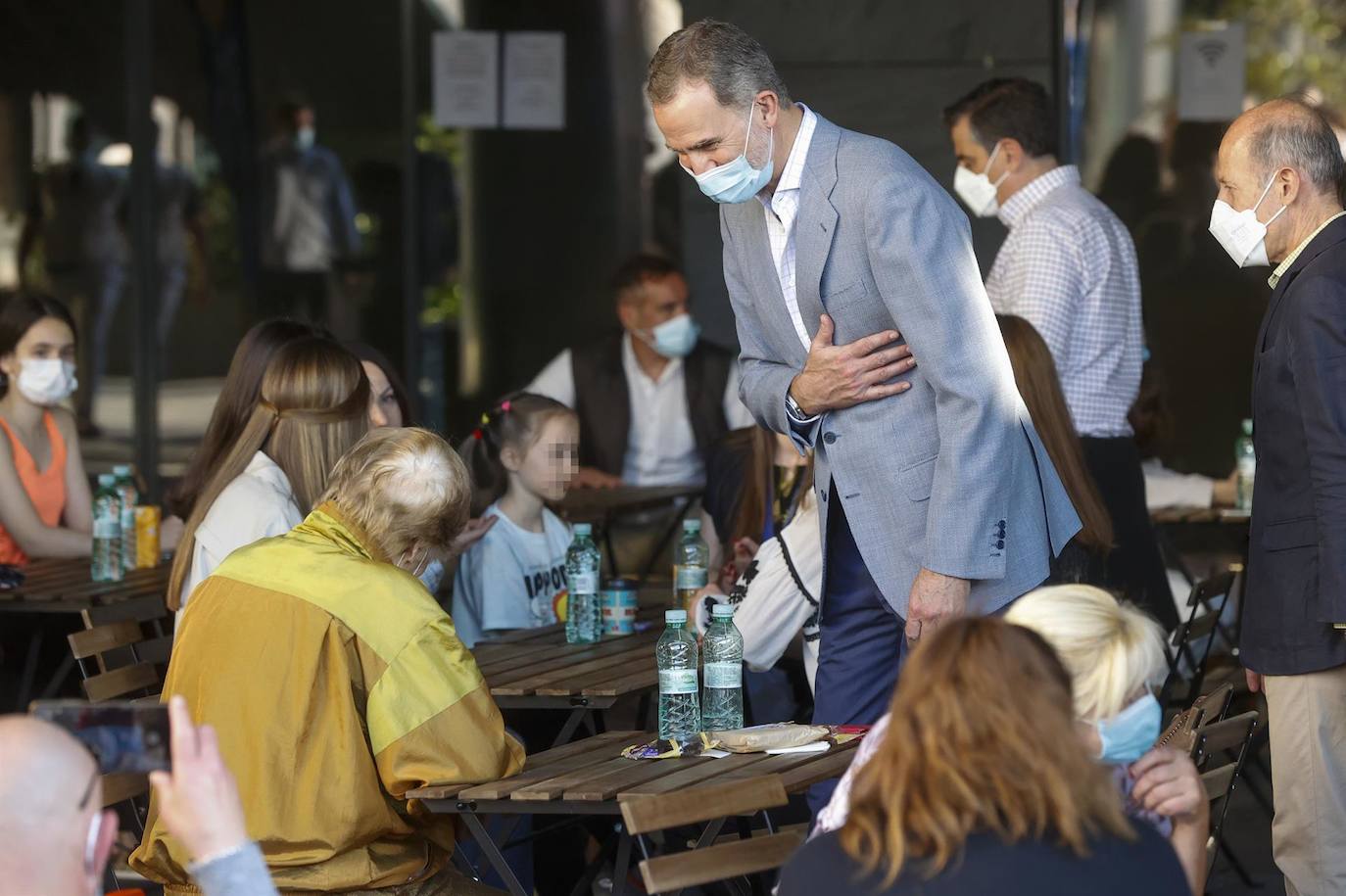 Fotos: Los reyes visitan a las familias ucranianas