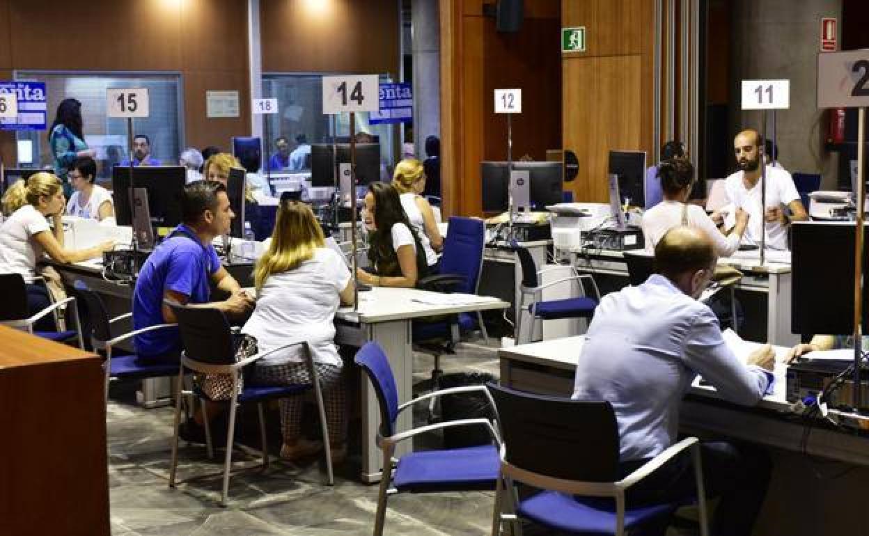 La Agencia Tributaria Canaria solo tiene cubiertas el 55% de sus plazas