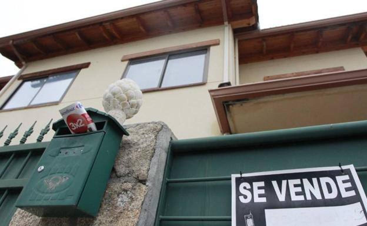 Los canarios necesitan seis años y dos meses de sueldo para pagar un piso, según un estudio