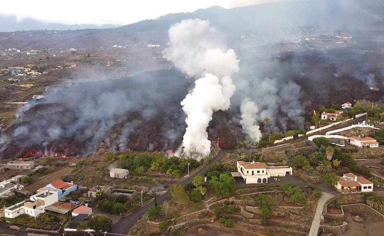 Canarias cifra en mil millones los daños del volcán y espera 24 de la Unión Europea