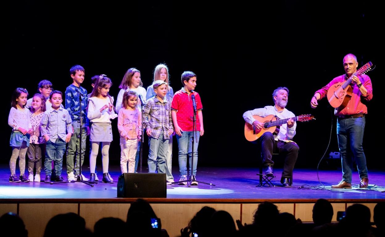 Presentación de 'Los que nunca se fueron' en el Centro Cultural Guaires. 