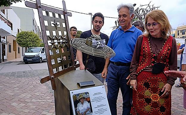 Verónica Gutiérrez, hija de Sotera, quien glosó la figura de la artesana. 