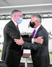 Imagen secundaria 2 - &#039;Cuidando tu Piel, Cuidas nuestra Cumbre&#039; en HPS con el presidente del Gobierno de Canarias
