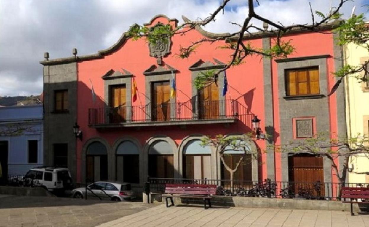 Imagen del edificio del Ayuntamiento de Guía. 