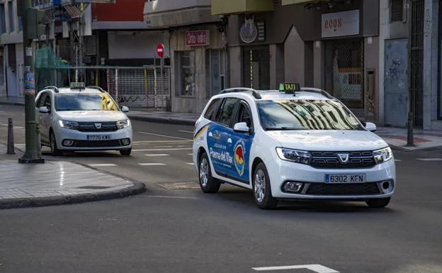 El taxi propuso una subida de tarifas del 14% en el precio del kilómetro recorrido