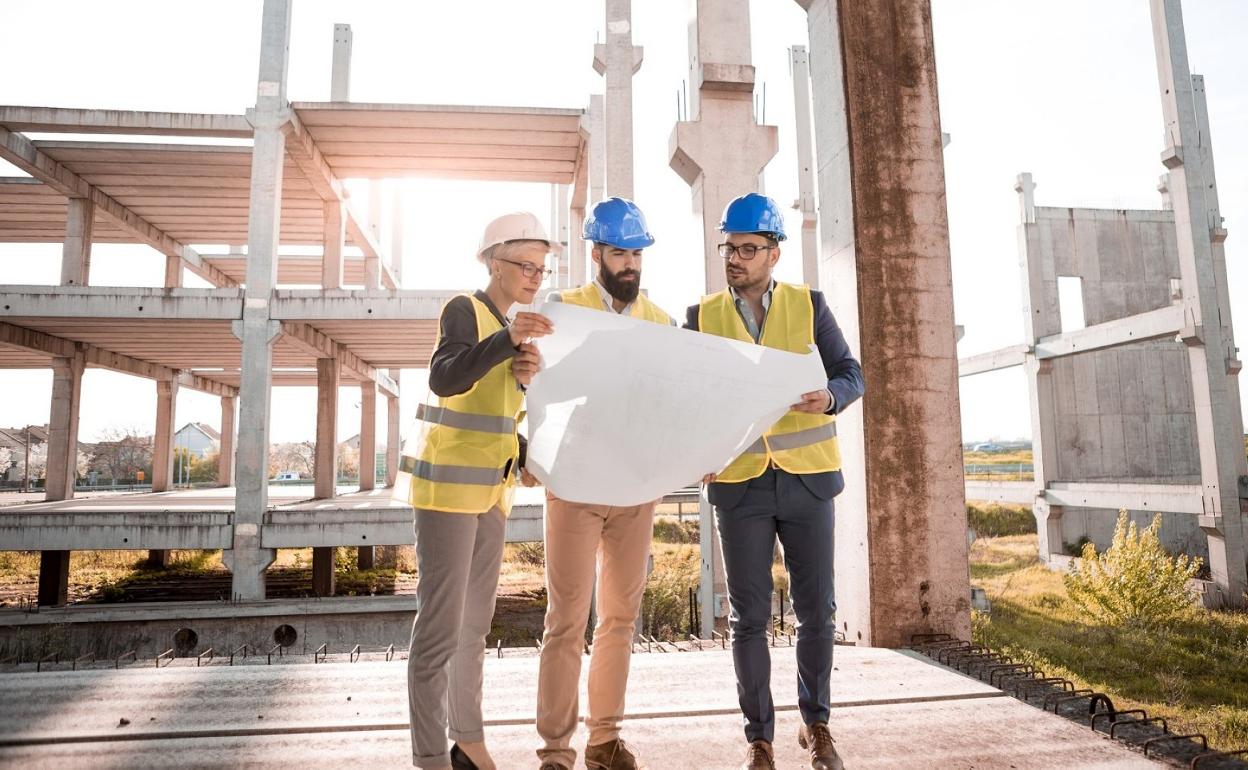 En un mundo globalizado, cambiante y competitivo, el trabajo del arquitecto también se transforma. 