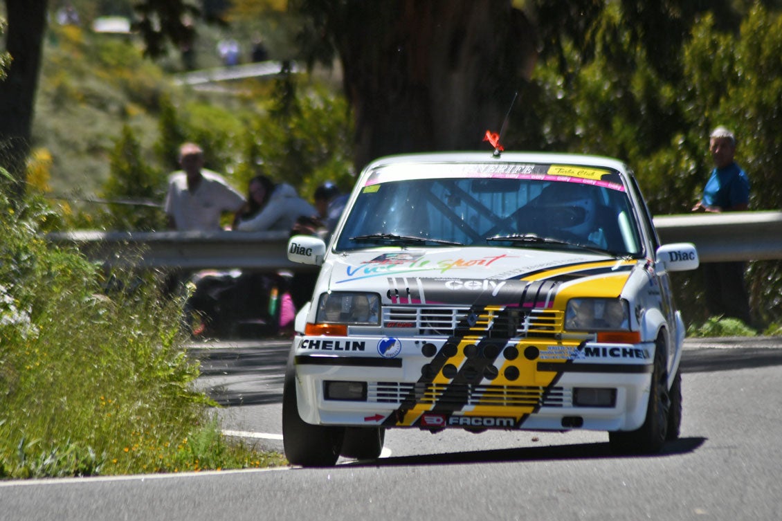 Alexis-Santana, sobre ruedas. 