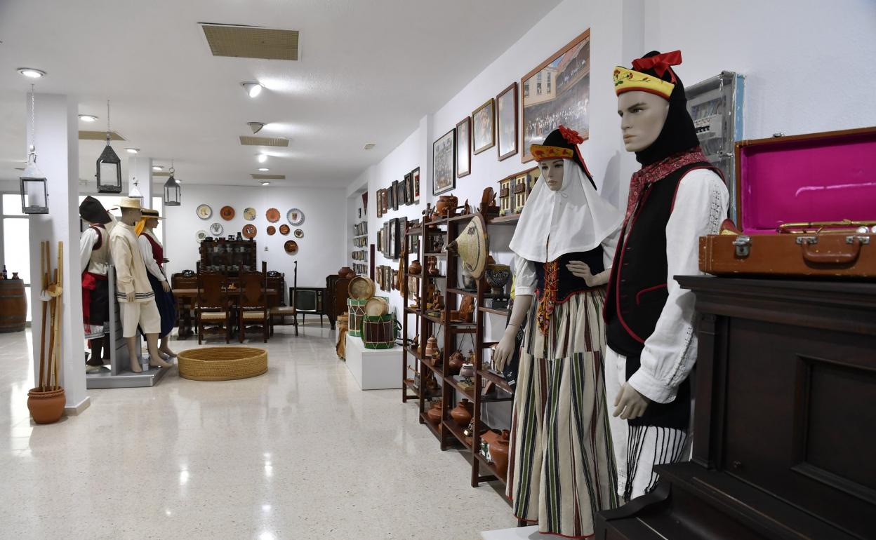 Entre Amigos abre la primera ventana cultural de Jinámar