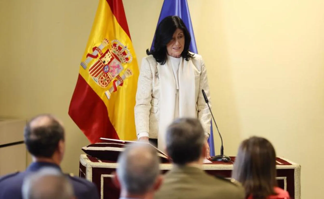 Esperanza Casteleiro toma posesión de su cargo como nueva directora del Centro Nacional de Inteligencia (CNI) el pasado jueves en el Ministerio de Defensa en Madrid. 