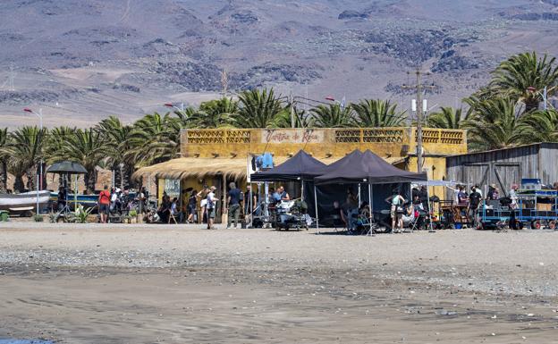 El bar mexicano donde transcurre parte de esta ficción y que se ha levantado en el Castillo del Romeral. 