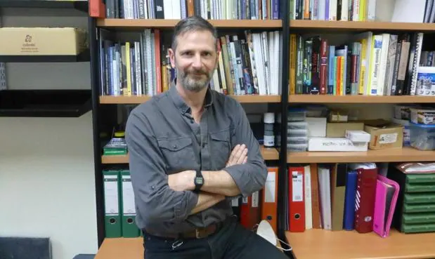Víctor Cárdenes, profesor del Departamento de Geología de la Universidad de Oviedo.
