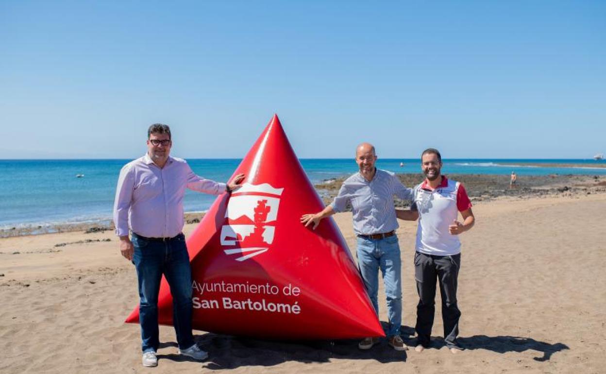 Autoridades con nueva infraestructura. 