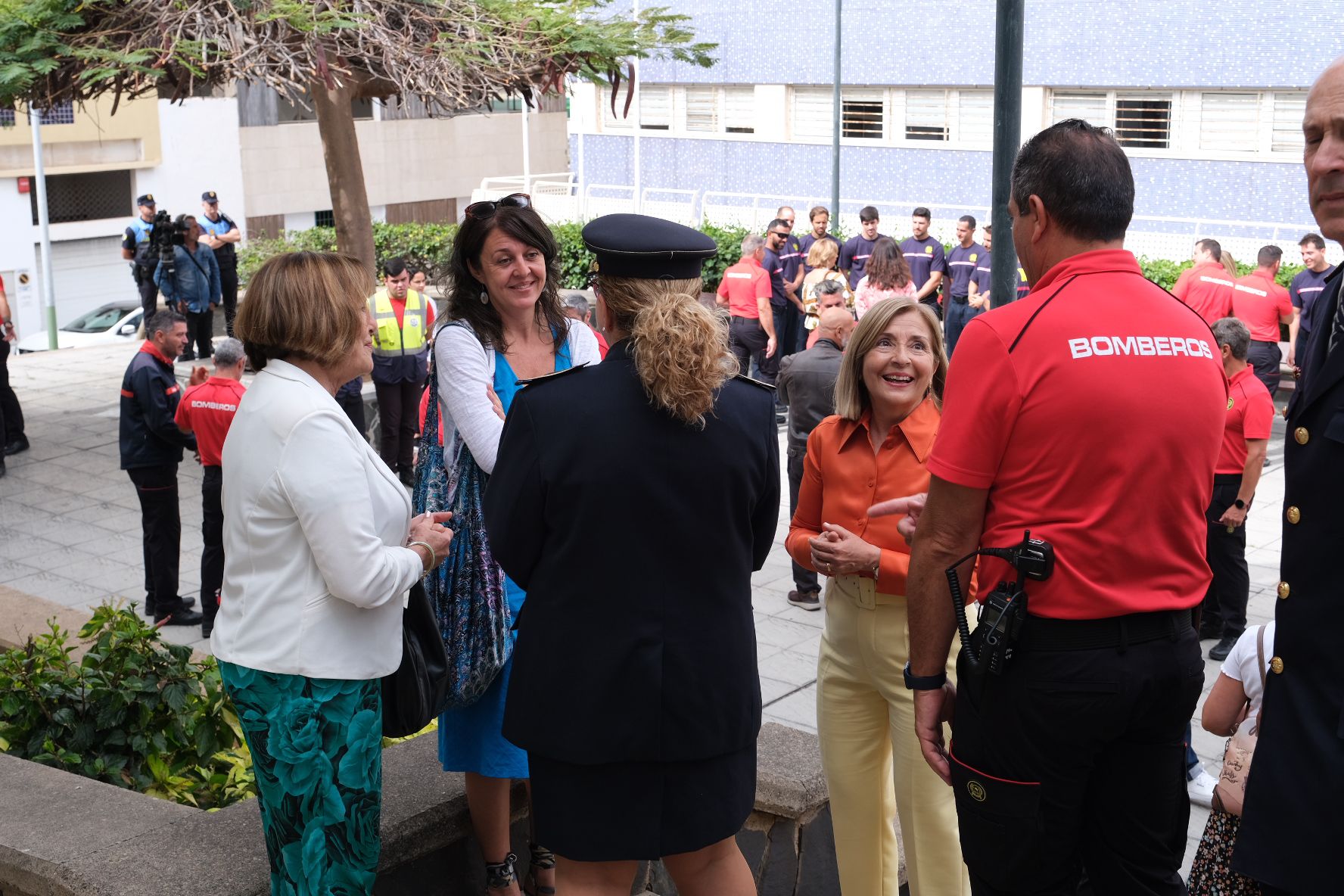 Fotos: La ciudad rinde homenaje a los bomberos fallecidos en el accidente de La Naval