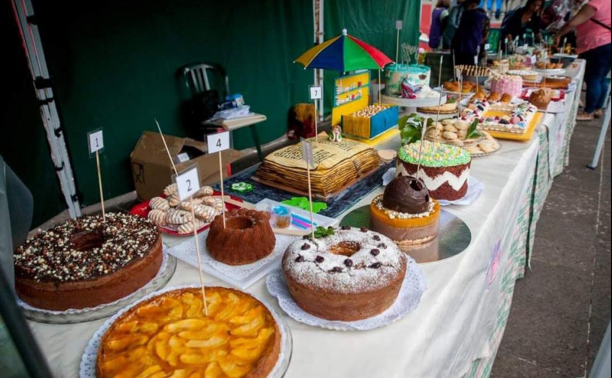 Imagen de archivo del concurso de repostería popular Moya Dulce. 